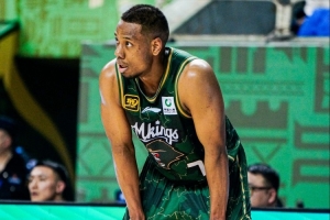 尽力了！祝铭震三分5中4拿12分6板 田宇恒9中5得14分4板