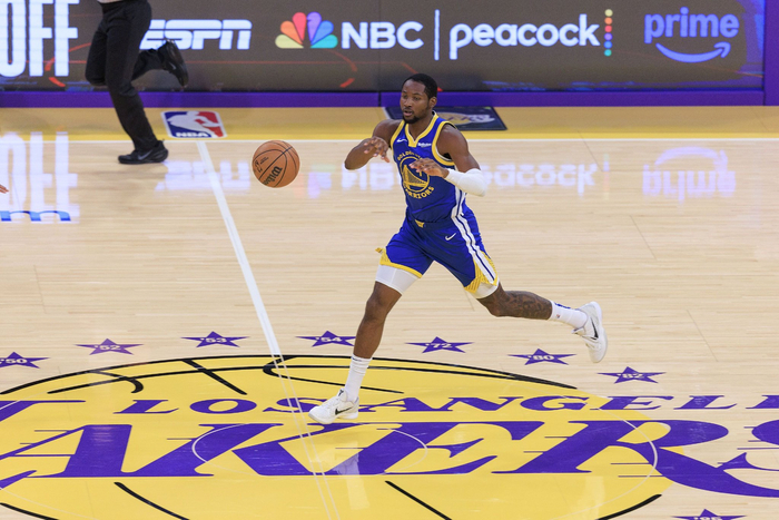 勇士新星科尔不会用，全联盟争着要，成香饽饽，搞不好换队变强|湖人|加福德|里奇·保罗|库明加|洛杉矶湖人队_新浪体育_新浪新闻