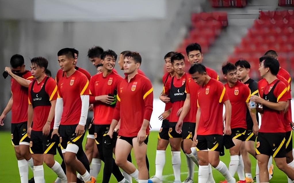 必一运动-国足原本要跟西班牙踢热身赛，如今被对手放鸽子拒绝，引发热议