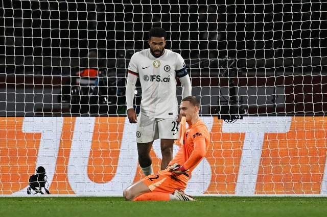 必一运动官方app-一场欧冠5-2大胜！大巴黎击败切尔西，登贝莱1V2破门，K77双响炮